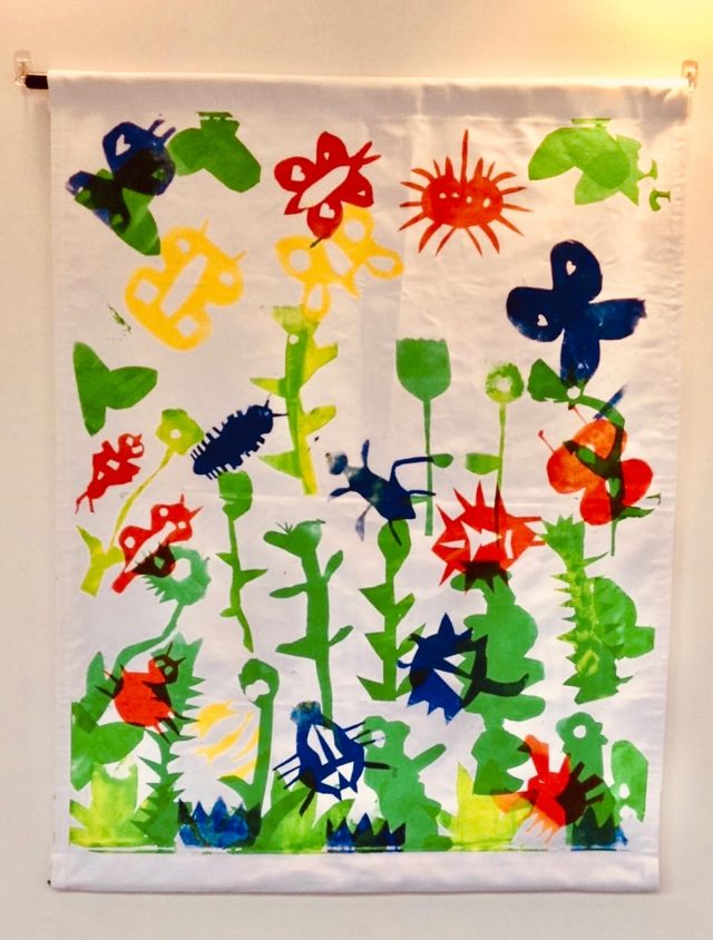 Join artist Susan Cox on 14 August for a morning of silk banner painting for children , to create banners, decorated with themes from nature,  to hang in the  marquee at Sandy Hill Arts- the perfect activity and location for a summer’s day.10.30-1pmCost £10All children must be accompanied by an adult. Participants may bring a picnic and enjoy it on site after the event. Age 6+Book online at sandyhillarts.co.uk
