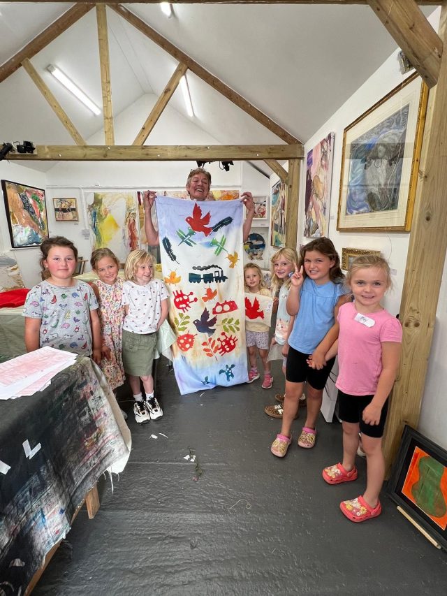 Thank you to artist Susan Cox for running a fabulous silk banner printing workshop for children today  surrounded by her wonderful exhibition . Come and see Susan’s work and the silk banner at Sandy Hill Arts until the 19th August 10-4pm in Room 14.