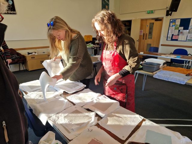 Our four week paper-making course with Ginny Carvisiglia starts this Thursday 31 July 6-8pm and there are a few spaces left.Enjoy a practical, interesting, and hands-on introduction to papermaking.The course is suitable for beginners and is an introduction to making handmade paper without specialist equipment, using recycled paper and natural objects and dyes.Find out more and book a place  at sandyhillarts.co.uk